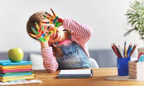 Porque los niños aprenden más rápido