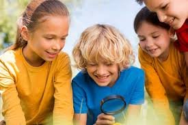 La curiosidad de los niños permite